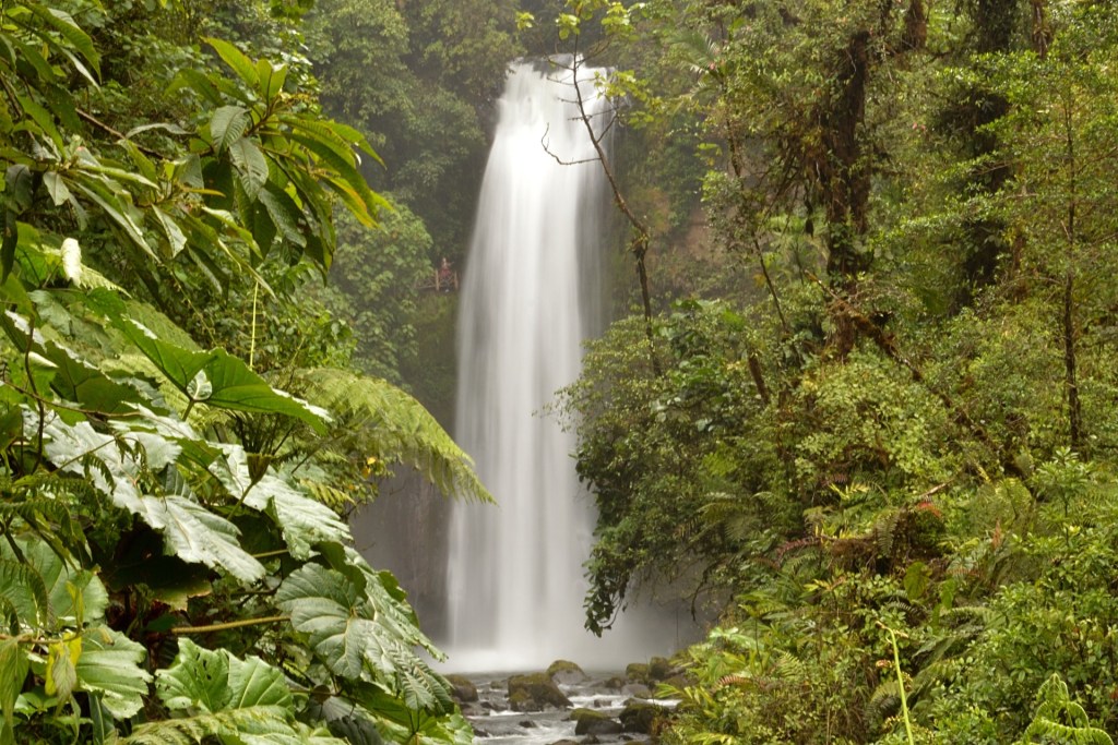 costa rica waterfall