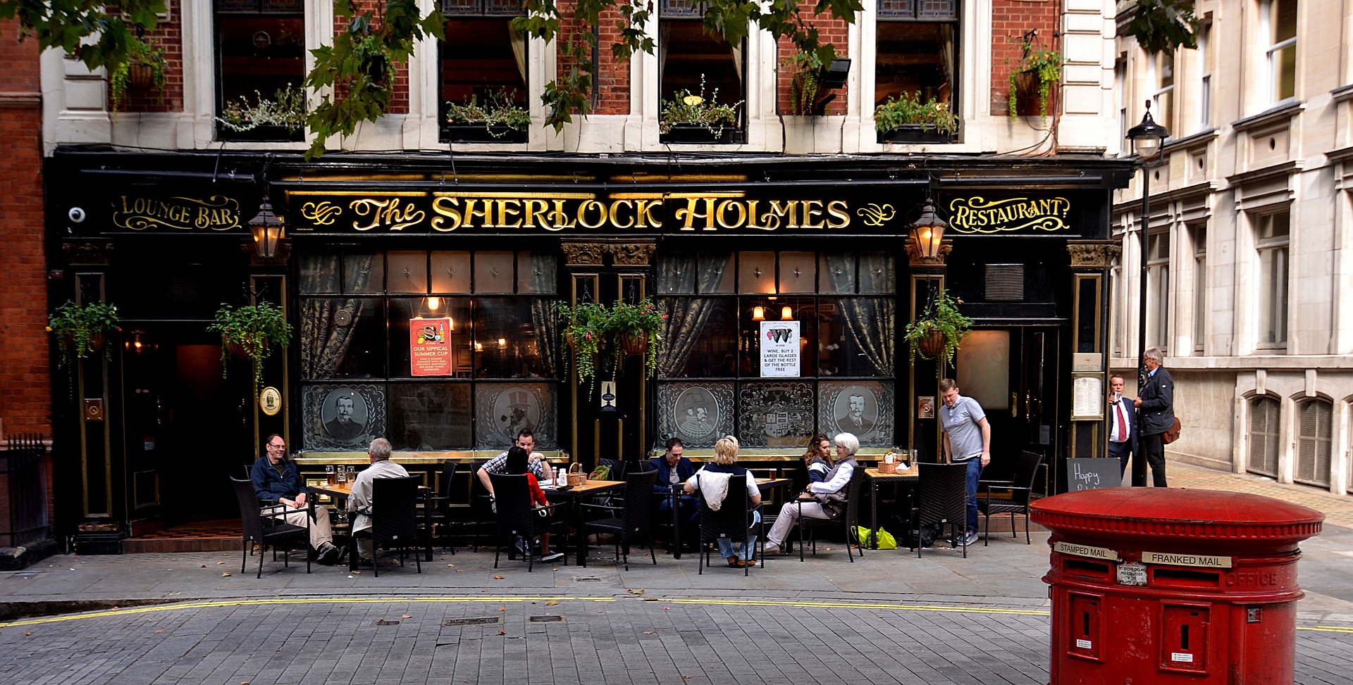 Top 10: Coolest Restaurants in London