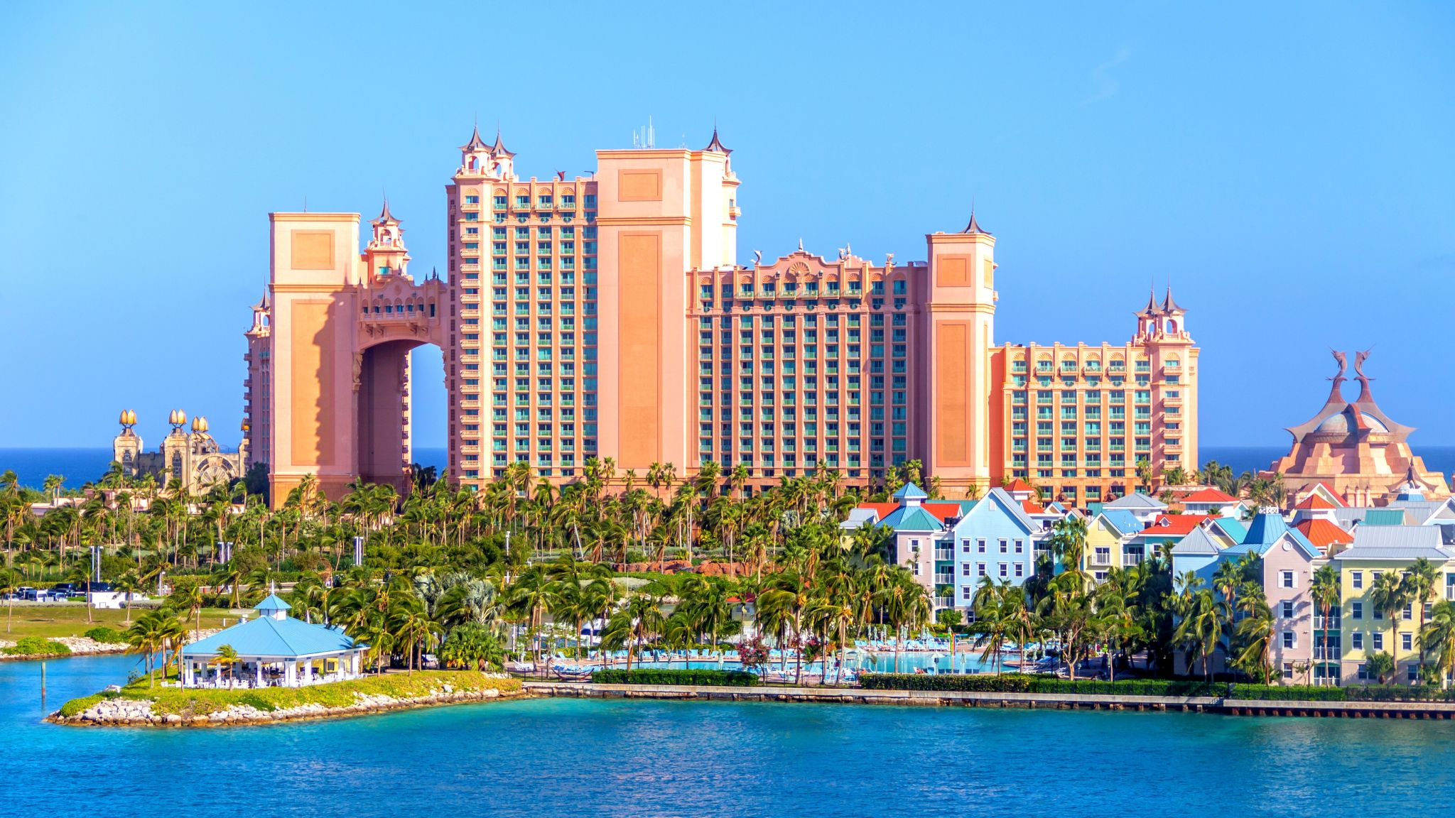 Everything you Need to Pack for Atlantis, Bahamas The Glampacking Lawyer