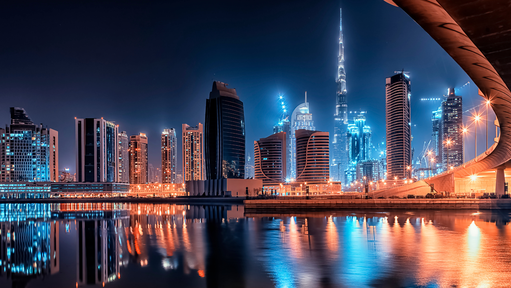 Moving to Dubai: The Ultimate Guide