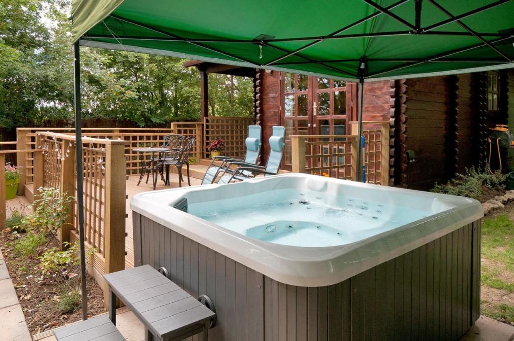 best hot tub getaways kent