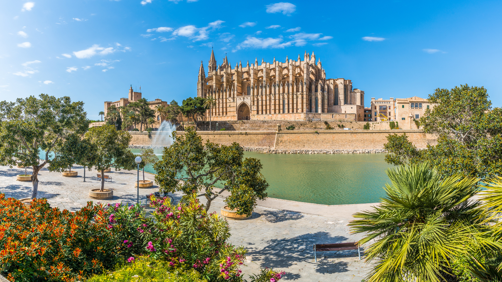 Architectural Wonders: Amazing Palma de Mallorca Buildings to Explore